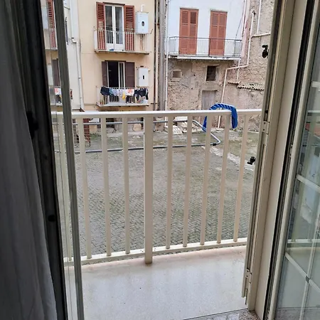 Borgo Levano 3*